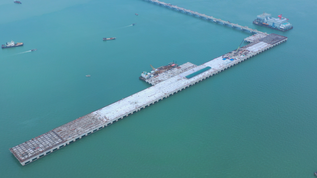 北海港石头埠作业区8号9号泊位工程码头主体结构顺利完工- 要闻动态 
